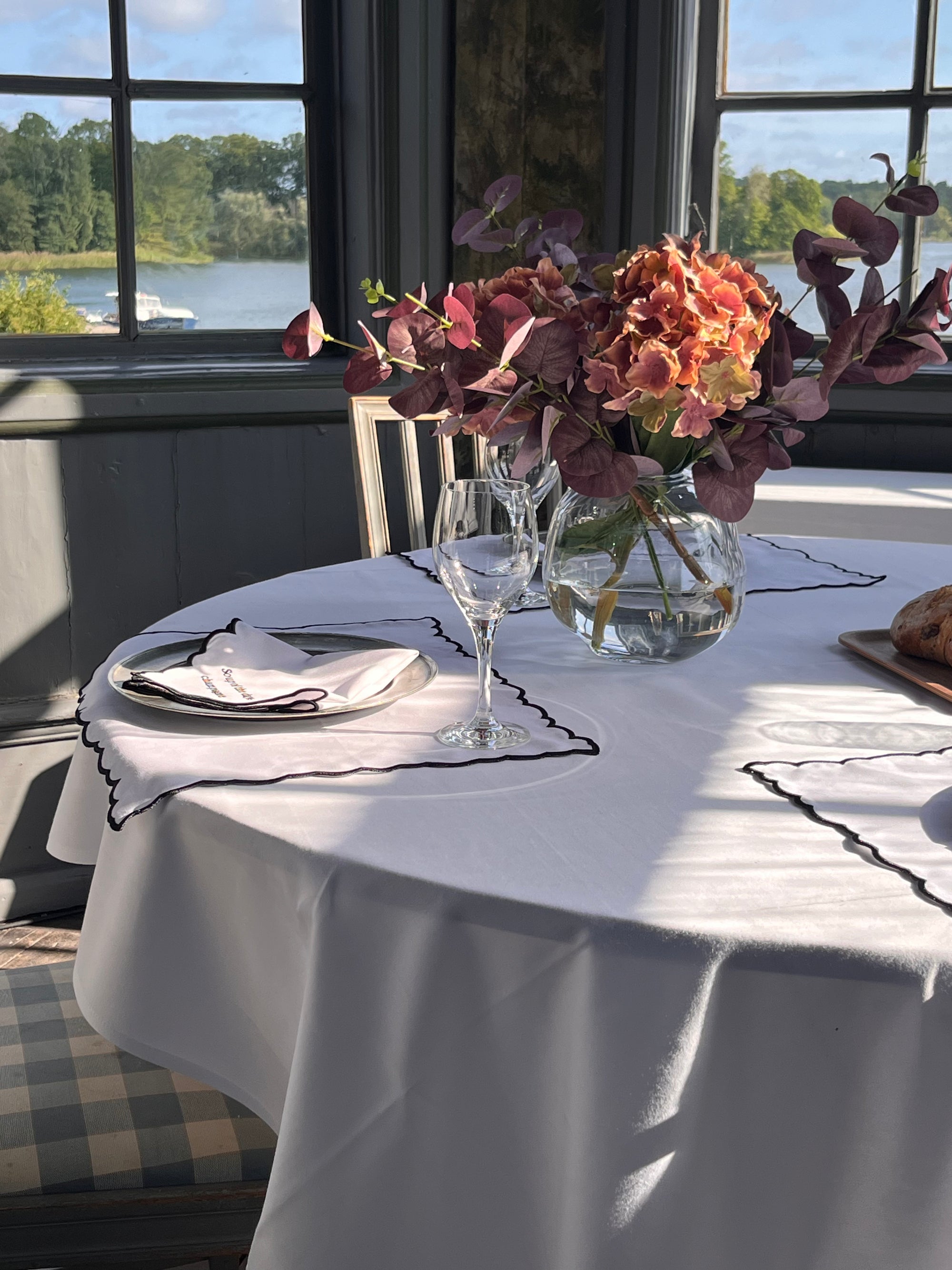 Napkin Soup of The Day: Champagne White